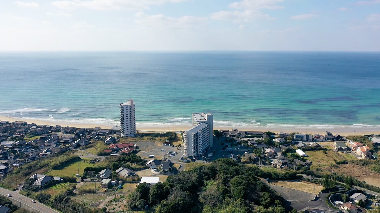福岡・むなかた市の海浜で、はじめてのドローン体験。空から出会う新しい景色