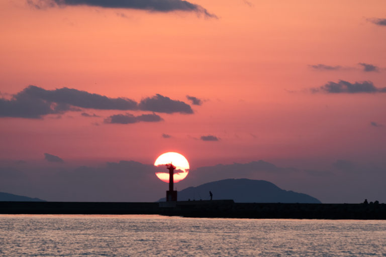 ドローン体験は夕方も飛ばせる？何時まで可能か、はじめての人にわかりやすく紹介